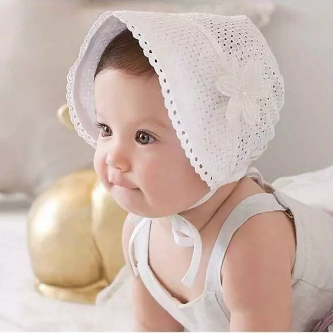 Первые шапочки и чепчики для малыша: выбираем лучшее